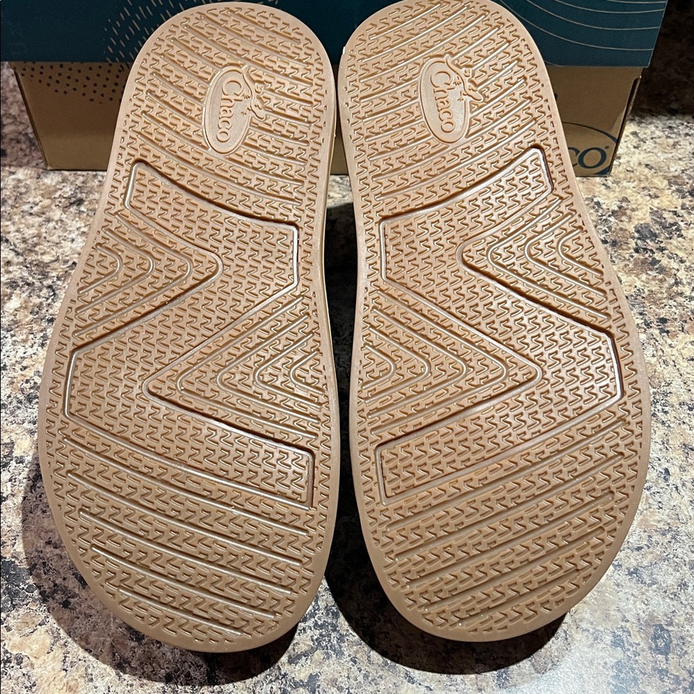 Chaco Townes Midform Leather Sandal - Picture 9 of 10